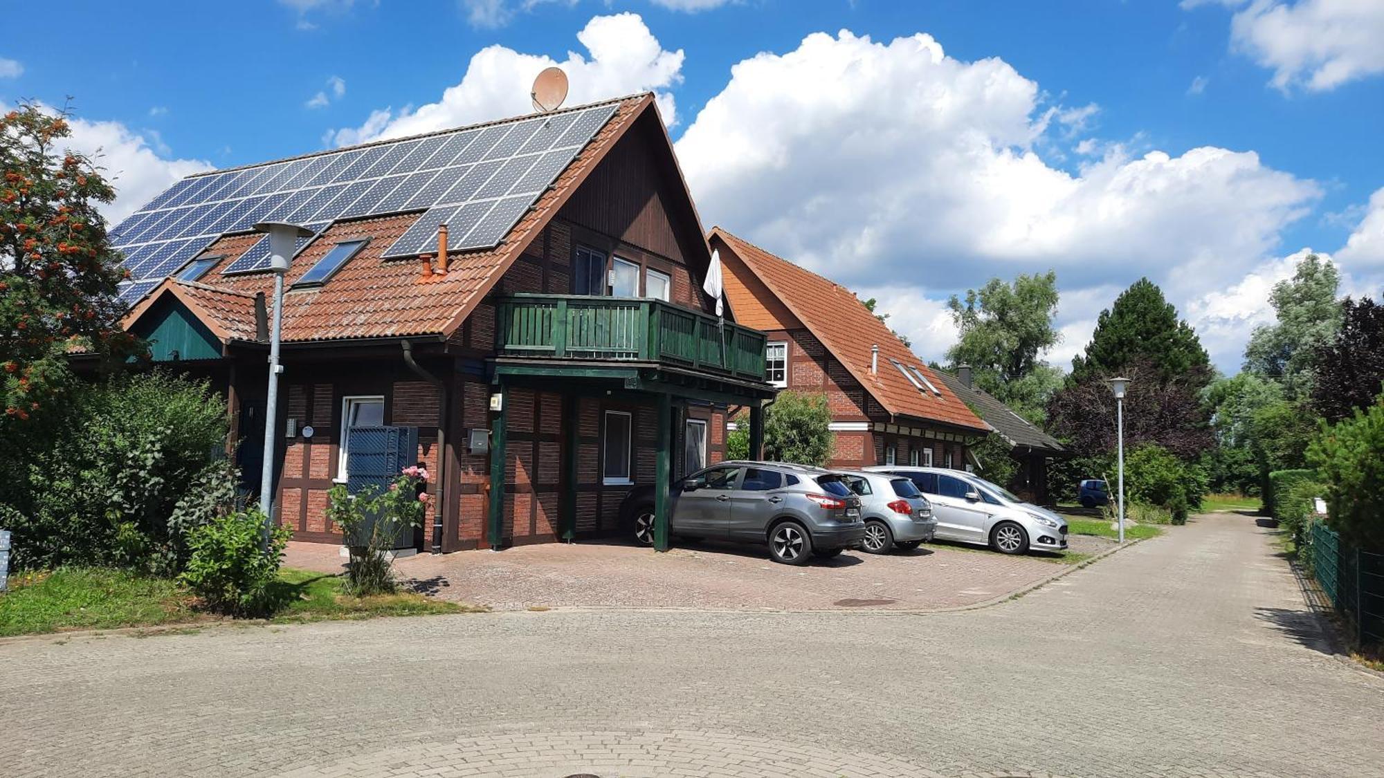 Ferienhaus Sasse Ferienwohnungen Mit Garten & Grill Molschow Εξωτερικό φωτογραφία